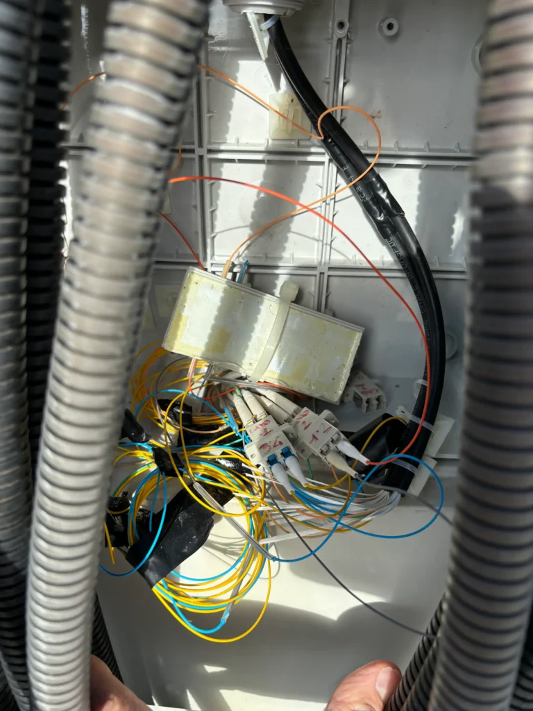 FiberSpecialist_riparazione_Estrema_03_prima